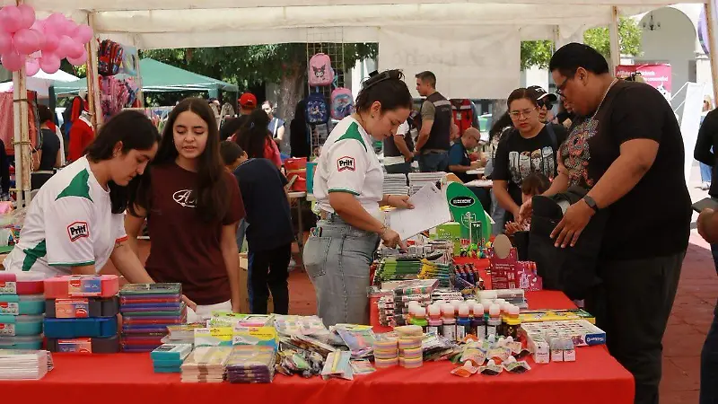 Canaco da arranque a feria por el regreso a clases 2026 en Durango 